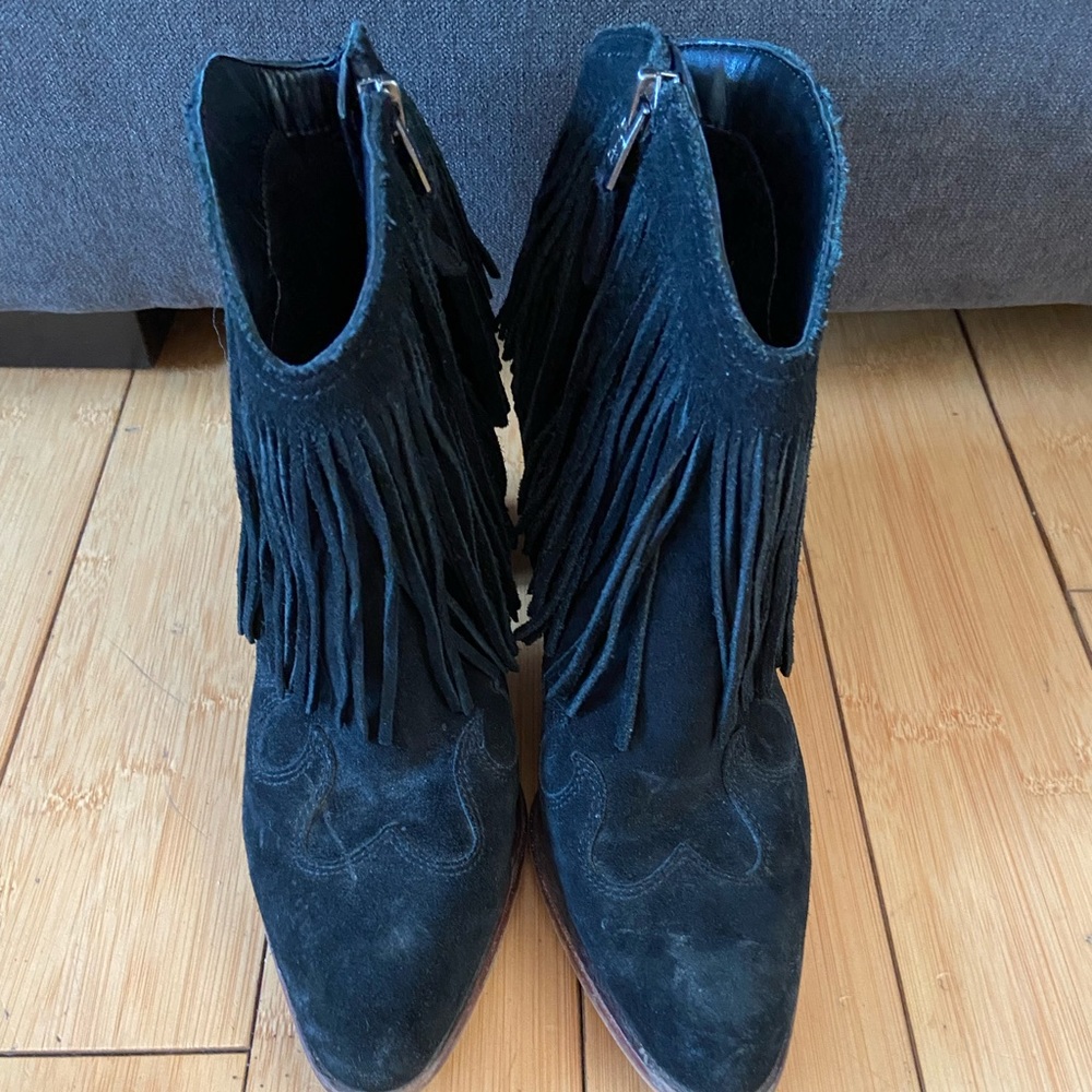 Black fringe booties